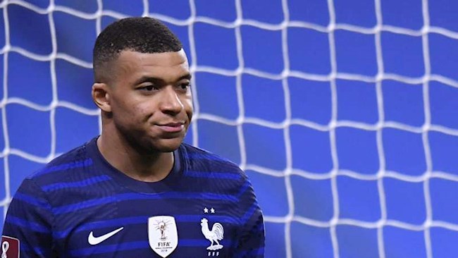 Mbappe nhận cảnh báo