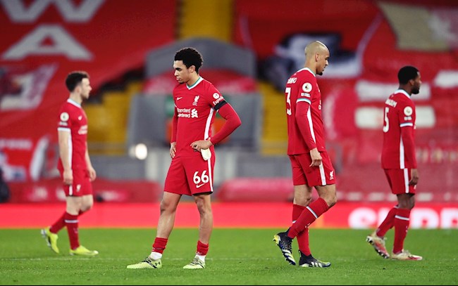 Carragher Hàng công Liverpool là nguyên nhân khủng hoảng hình ảnh