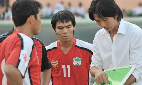 Dusit Chalermsan làm nên lịch sử ở Thai League hình ảnh