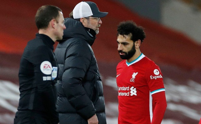 Vì sao Mohamed Salah rời sân sớm trước Chelsea?
