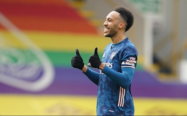 Tiền đạo Aubameyang lập kỷ lục trước Burnley hình ảnh