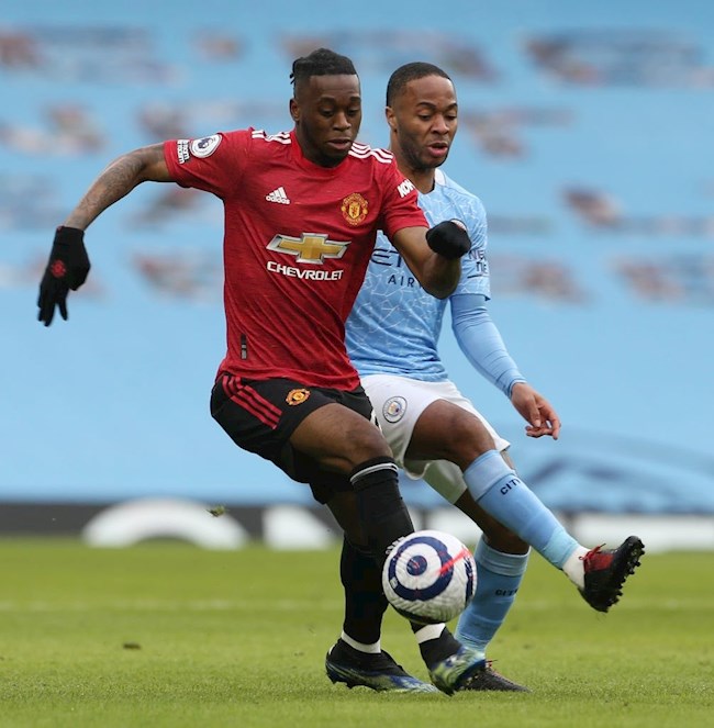 Wan-Bissaka tỏ ra vui sướng khi làm khổ Raheem Sterling hình ảnh