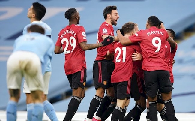 Tiền vệ Bruno Fernandes khiến Man City nhận bàn thua sớm nhất hình ảnh