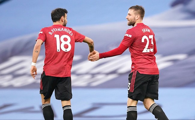 Luke Shaw hoá Roberto Carlos khi ghi bàn kết liễu Man City hình ảnh