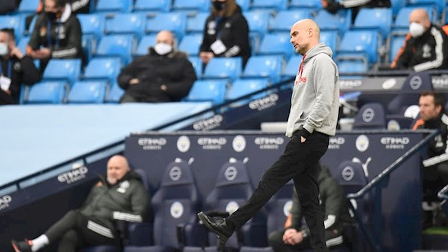 Man City của Pep thua 0-2 trước MU