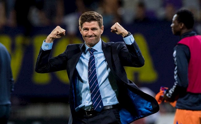 Gerrard Rangers vô địch