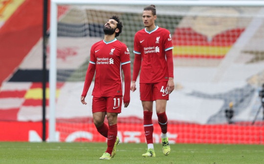 Roy Keane chỉ trích Robertson và Salah sau trận thua Fulham hình ảnh