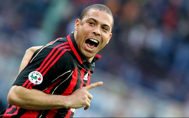 Ronaldo ở AC Milan: Khi ánh hoàng hôn phủ lên một huyền thoại