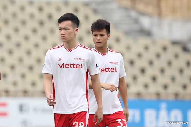 Hoàng Đức tự nhận ăn rùa sau siêu phẩm đá phạt vào lưới Bình Định