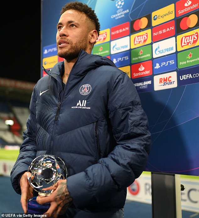 Neymar nhan giai Cau thu hay nhat