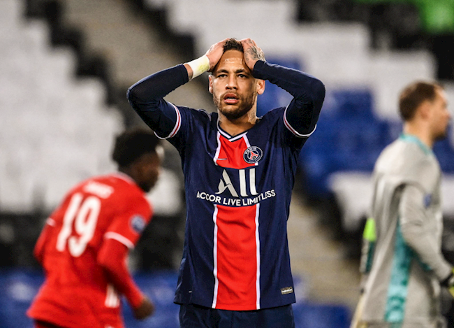 Nhọ như Neymar: Cột dọc và xà ngang từ chối 2 bàn trong 2 phút