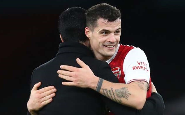 Bị đày ải đá hậu vệ cánh, Xhaka nói gì?