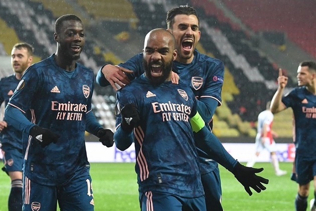 Gerrard khen ngợi Arsenal