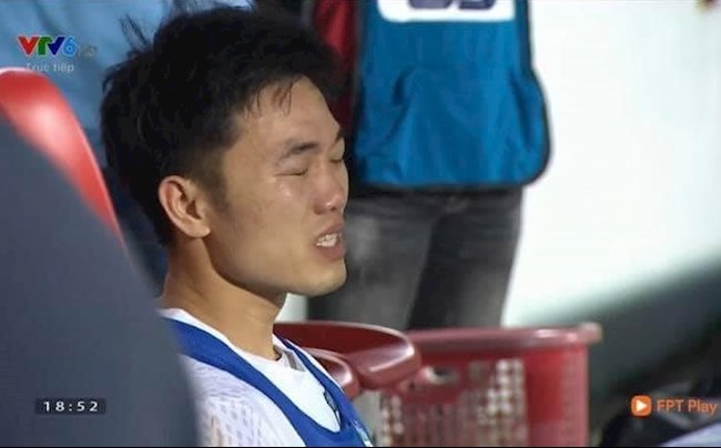 Xuân Trường bật khóc sau khi cùng HAGL đánh bại Hà Nội