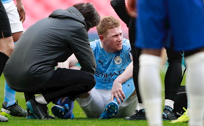 HLV Pep Guardiola tiết lộ chấn thương của De Bruyne