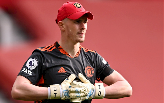 Dean Henderson đã có vài tình huống xử lý không tốt Dean Henderson đã có vài tình huống xử lý không tốt