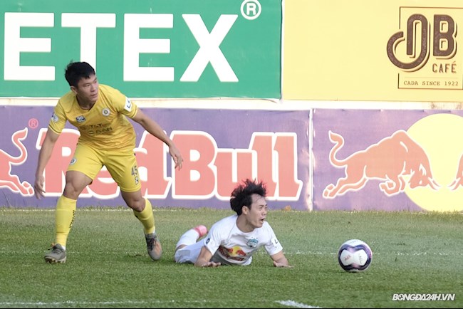 Văn Toàn vs Hà Nội