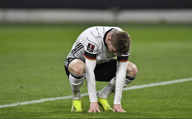 Klinsmann khuyên ‘sứ giả rừng xanh’ Timo Werner nên trốn trong nhà