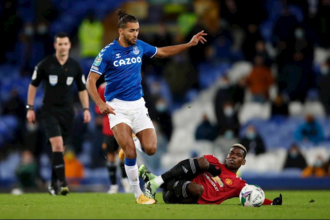 MU chốt Calvert-Lewin thay Cavani