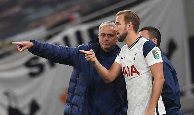 TIẾT LỘ: Cả Tottenham, chỉ mình Harry Kane không bẻ ghế Mourinho