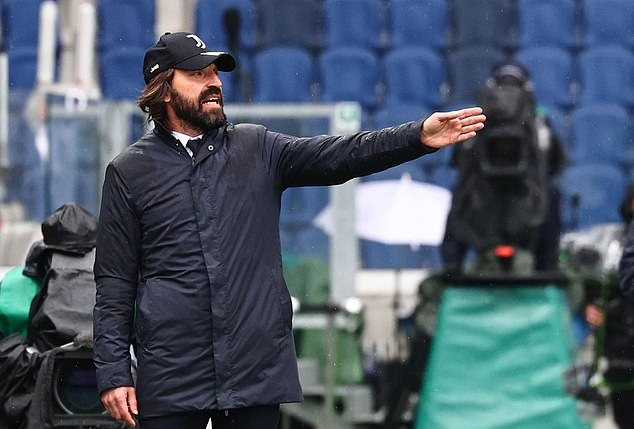 UEFA dọa Juventus, HLV Pirlo tỏ ra bình thản