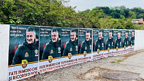 Vì sao CĐV Roma treo ảnh ... HLV Solskjaer để động viên đội nhà?