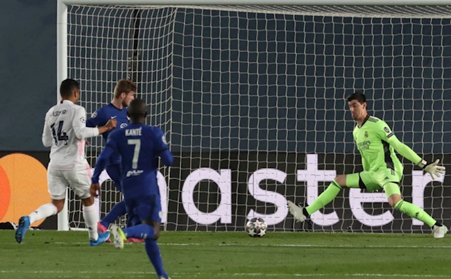 Bỏ lỡ không tưởng trước Real, Werner bị đồng đội cười sau lưng