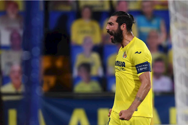 Trung vệ Raul Albiol nâng tỷ số lên 2-0