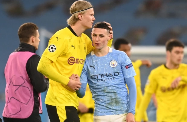 Đây! Hình ảnh NHM Man City chờ đợi hơn cả chiến thắng trước Dortmund
