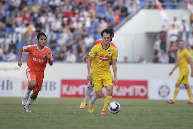 Lập siêu phẩm vào lưới SHB Đà Nẵng, Văn Toàn dẫn đầu cuộc đua Vua phá lưới