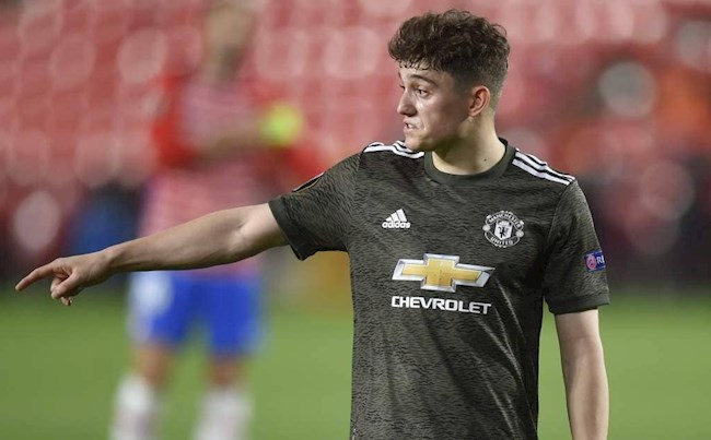 Daniel James vs Granada