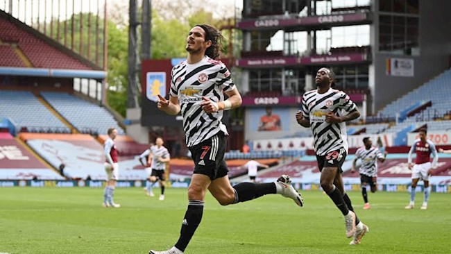 Alan Shearer khen ngợi Cavani