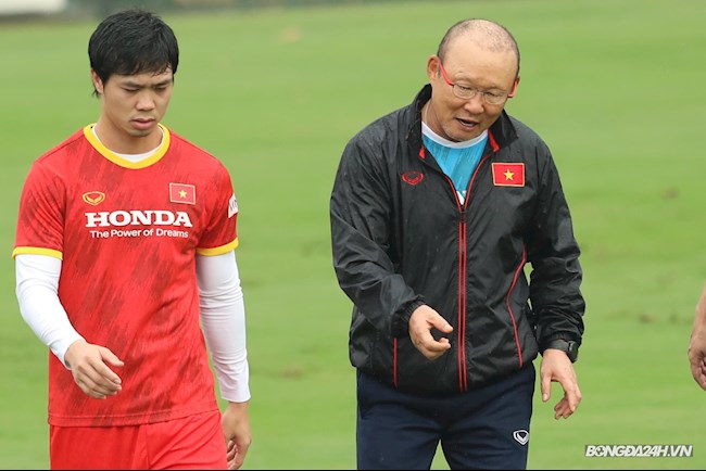 Vì sao Công Phượng và Đặng Văn Lâm vắng mặt ở danh sách tập trung ĐT Việt Nam?