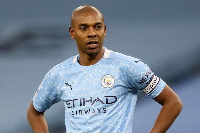 Man City muốn gia hạn hợp đồng với Fernandinho