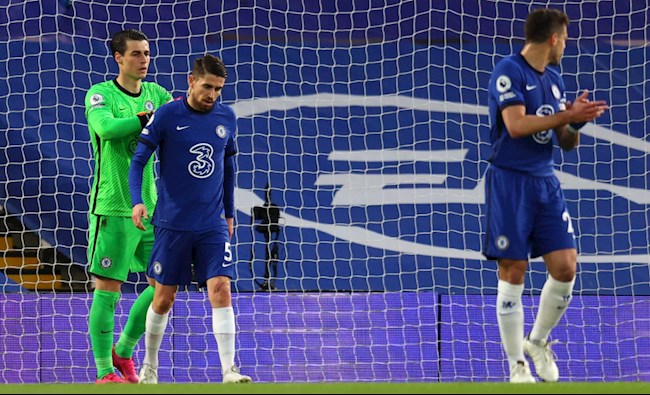 Jorginho lên tiếng giải thích sau pha ‘tự huỷ’