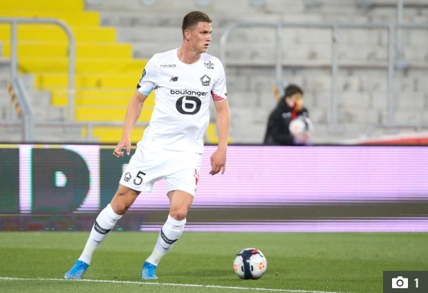 Sven Botman đang chơi cực tốt ở Lille