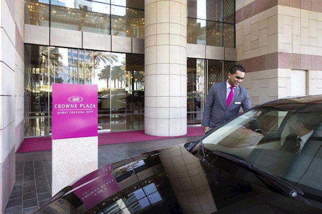 Khách sạn Crowne Plaza Dubai Festival City