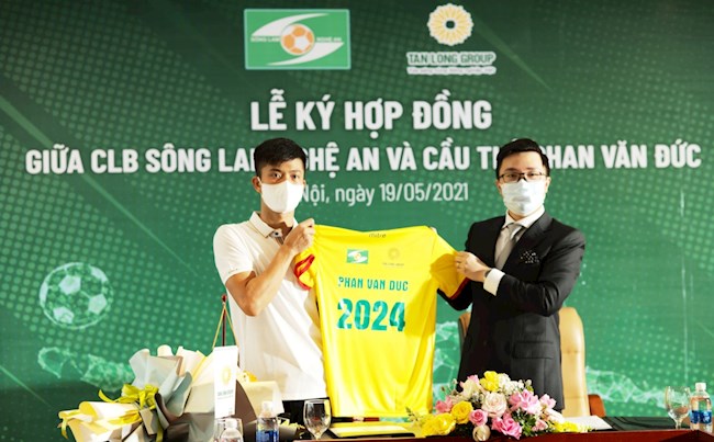 Phan Văn Đức thừa nhận suýt rời SLNA