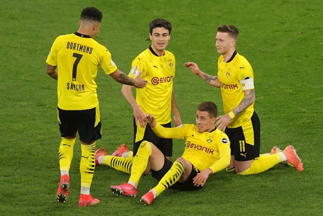 Dortmund 5-0 Holstein Kiel