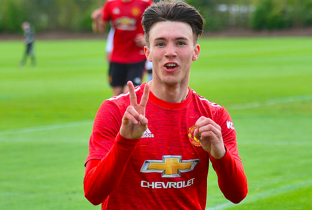 Charlie McNeill tỏa sáng rực rỡ trong màu áo đội U18 MU