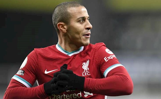 Liverpool trắng tay, Thiago vẫn có lý do để vui mừng