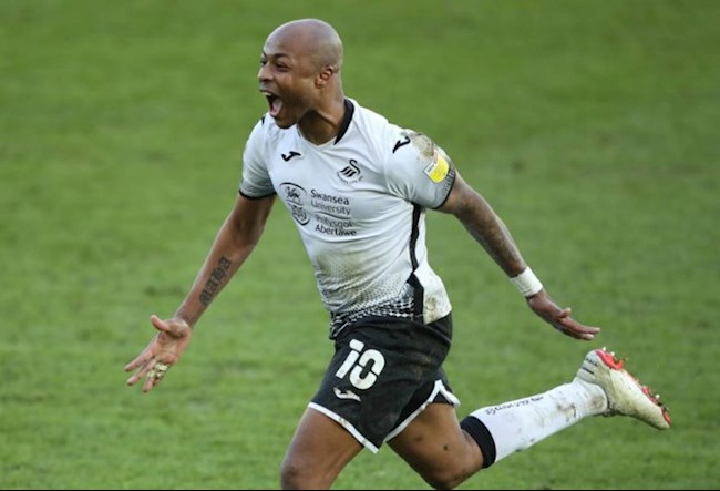 Ayew muốn trả món nợ đã vay chính Brentford là thất bại ở bán kết play-off thăng hạng mùa trước. Ảnh: Getty.