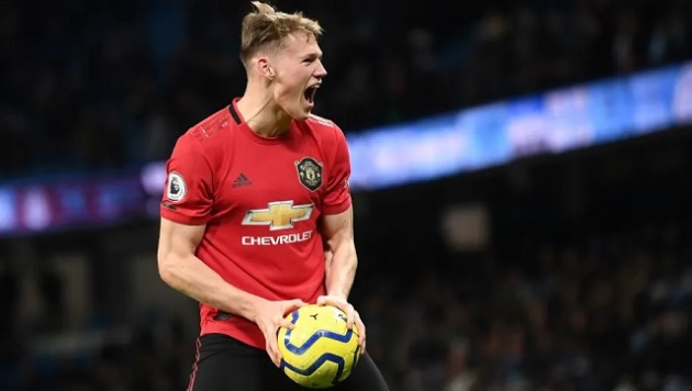 Bị Roy Keane chỉ trích, Scott McTominay lên tiếng đáp trả