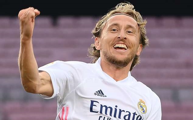Chính thức: Luka Modric gia hạn hợp đồng với Real Madrid