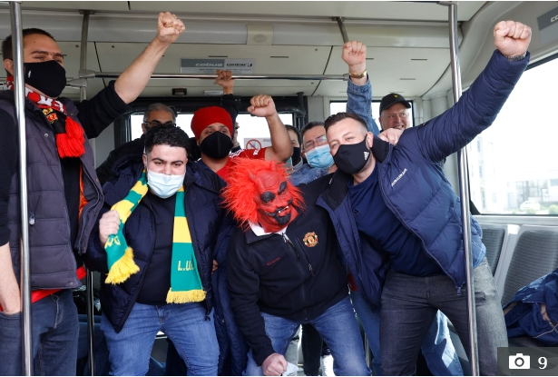 CĐV tới Ba Lan cổ vũ cho MU CĐV tới Ba Lan cổ vũ cho MU