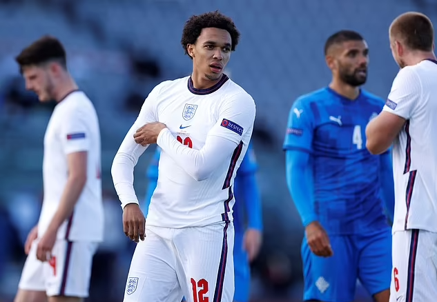 HLV ĐT Anh giải thích lý do triệu tập Alexander-Arnold