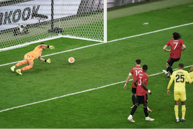 MU có bàn gỡ do công của Cavani