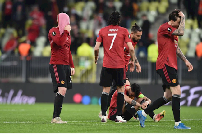 Bruno Fernandes khóc đỏ hết mắt sau thất bại trước Villarreal