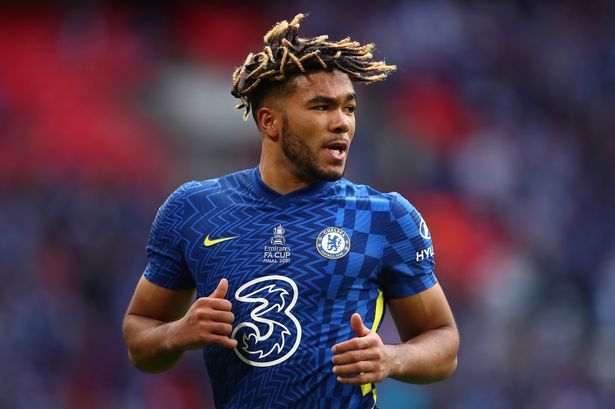 Rio Ferdinand lo lắng cho Reece James