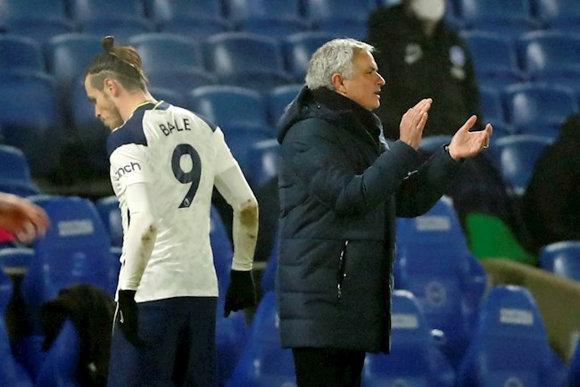 Mourinho phản dame cực gắt sau màn cà khịa của Bale